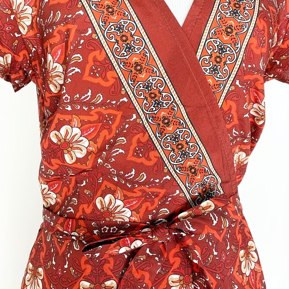 Flutter Sleeve Boho Wrap Dress - Picture 5 of 8